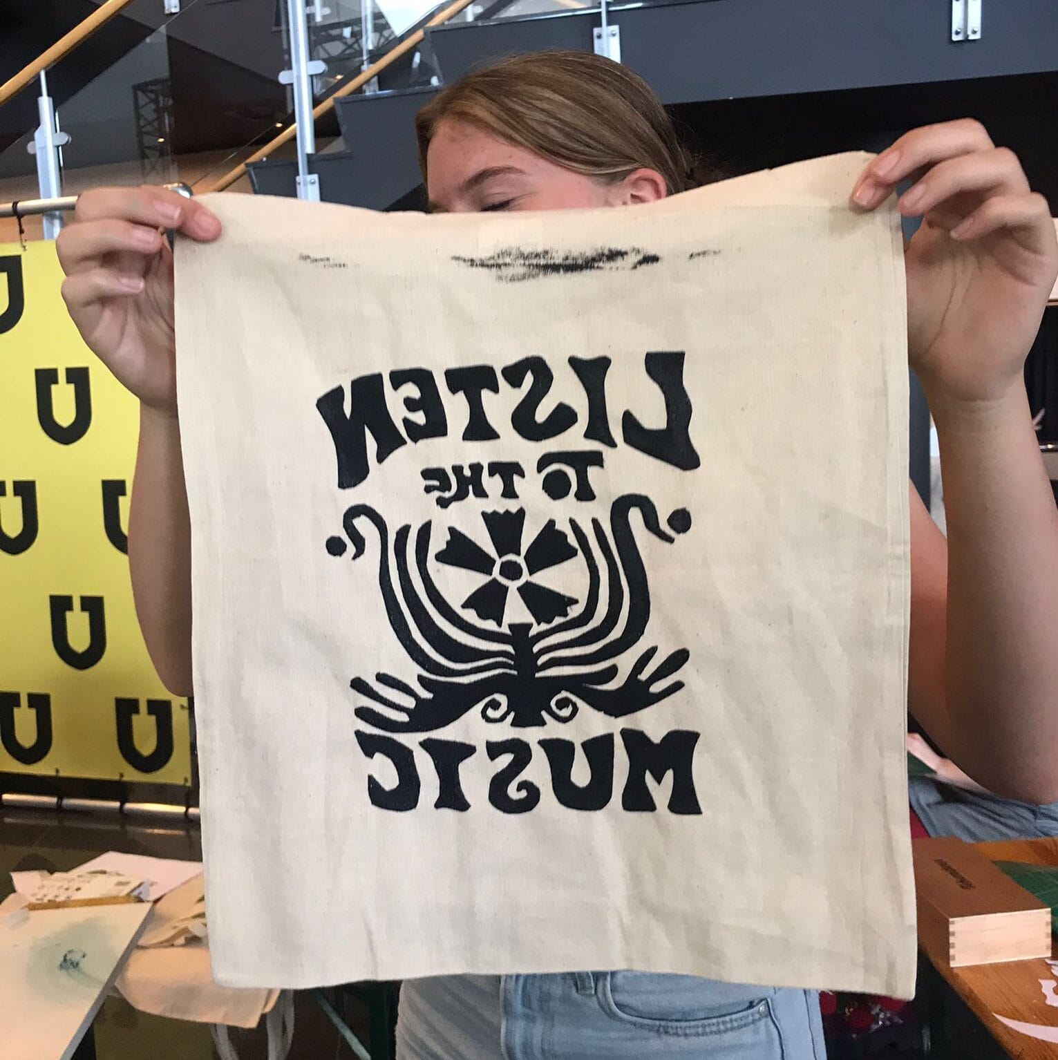 leer zeefdrukken in de workshop tassen bedrukken